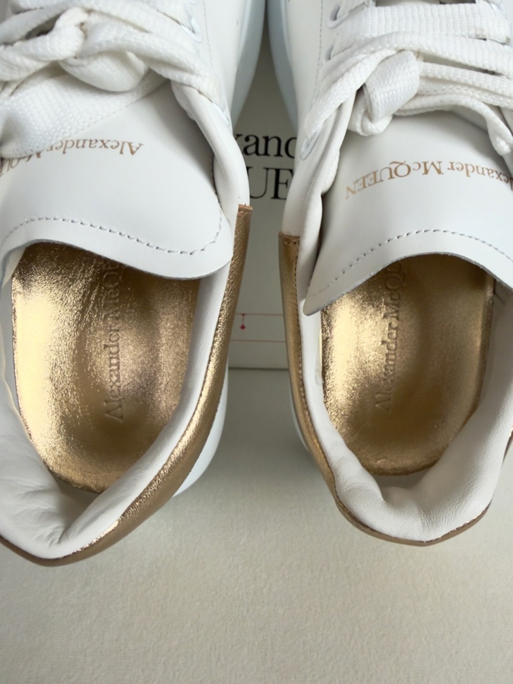 Alexander McQueen Oversized Larry Sneaker White Gold Men’s Leather 41 8 in Box - Picture 7 of 16